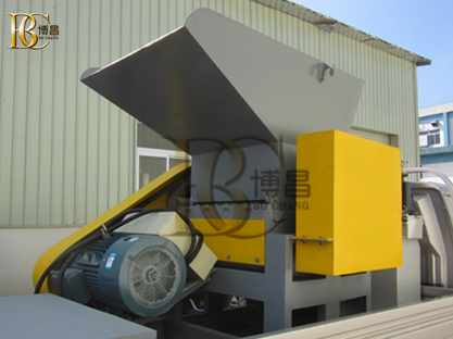 塑膠不良品滿地亂扔怎么辦？